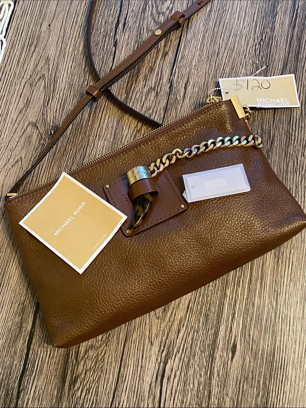 Michael Kohl’s Brown Leather Shoulder Crossbody Bag with Gold Chain Accent - Picture 4 of 17